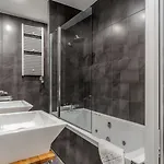Enjoybcn Tapies Апартаменты